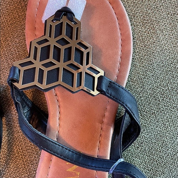 NWT Jaliya black sandals - Picture 2 of 4